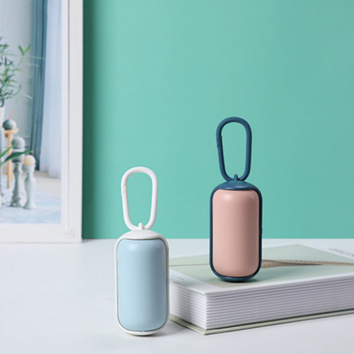 Détail du distributeur pour recharger les rouleaux de sacs - Pawaia